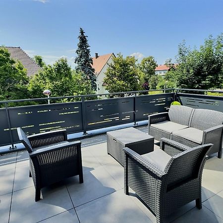 Appartement Alsace Neuf Garage, Parking Et Terrasse กอลมาร์ ภายนอก รูปภาพ