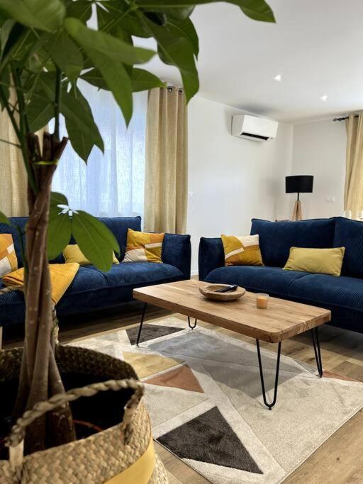 Appartement Alsace Neuf Garage, Parking Et Terrasse กอลมาร์ ภายนอก รูปภาพ