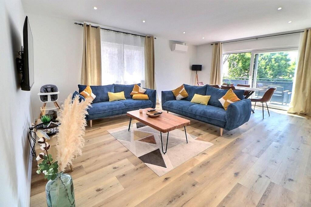 Appartement Alsace Neuf Garage, Parking Et Terrasse กอลมาร์ ภายนอก รูปภาพ