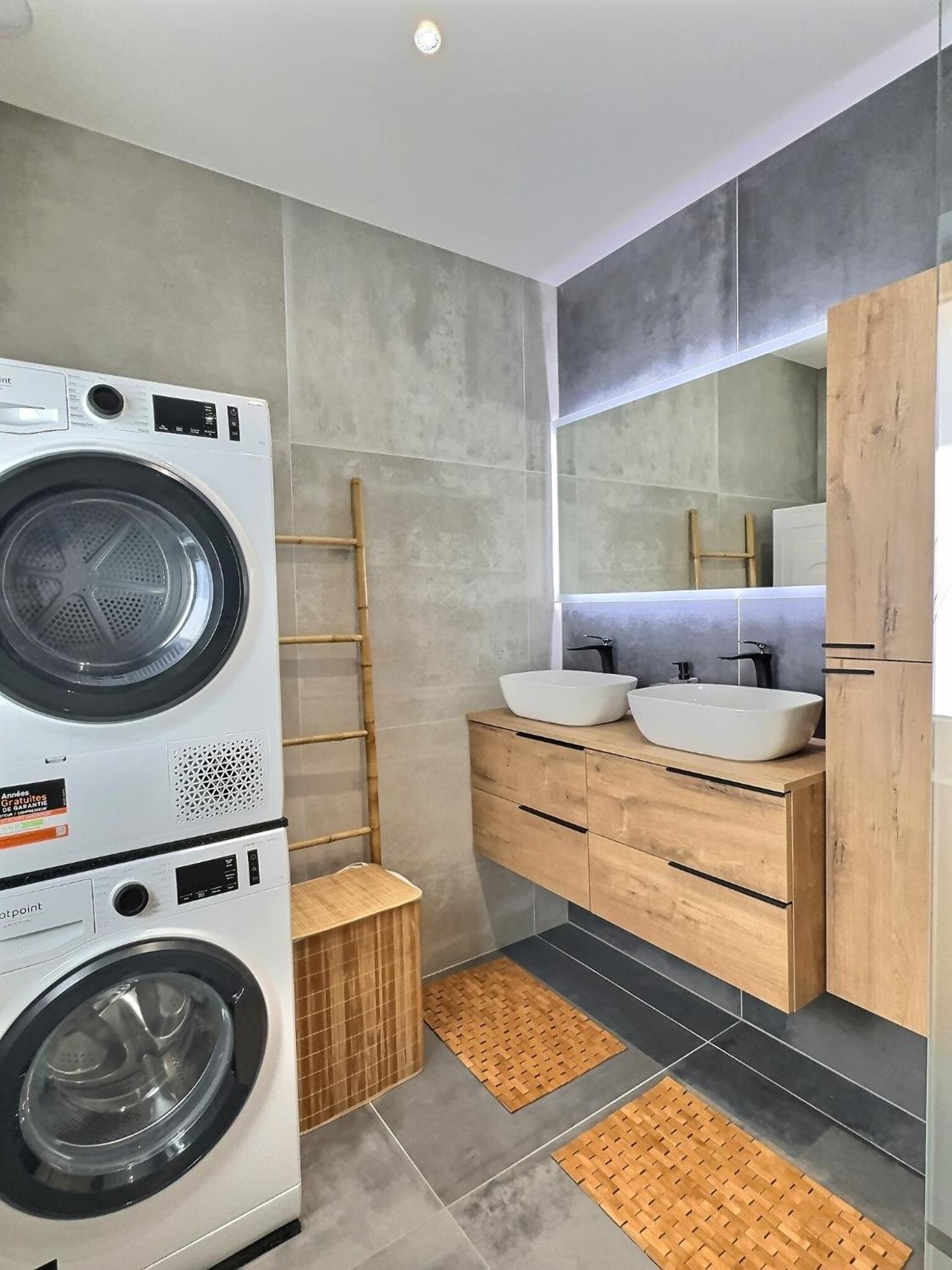 Appartement Alsace Neuf Garage, Parking Et Terrasse กอลมาร์ ภายนอก รูปภาพ