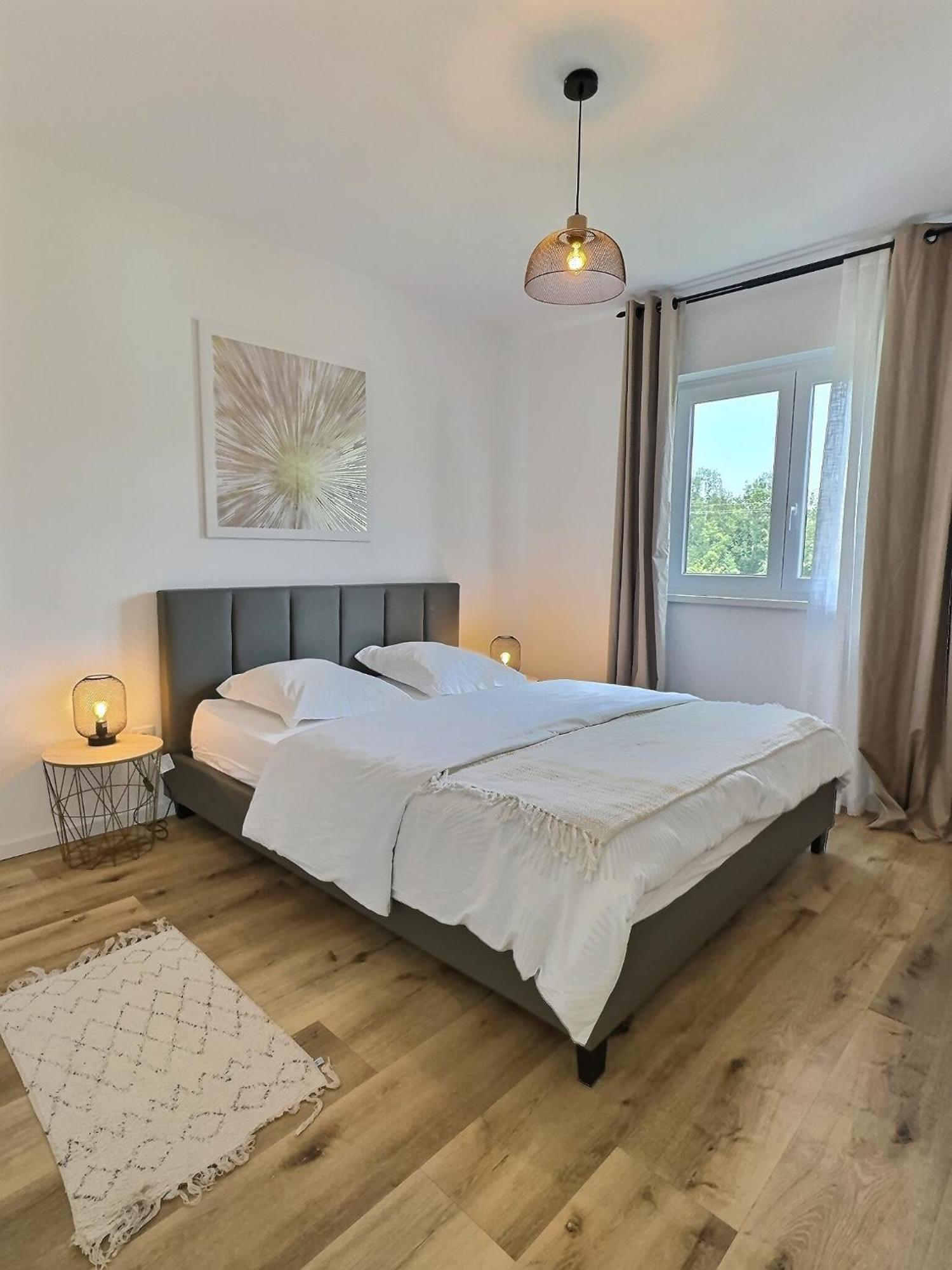 Appartement Alsace Neuf Garage, Parking Et Terrasse กอลมาร์ ภายนอก รูปภาพ